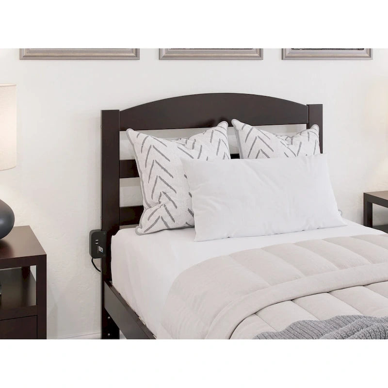Lit plateforme en bois massif avec pied de lit et lit gigogne double XL