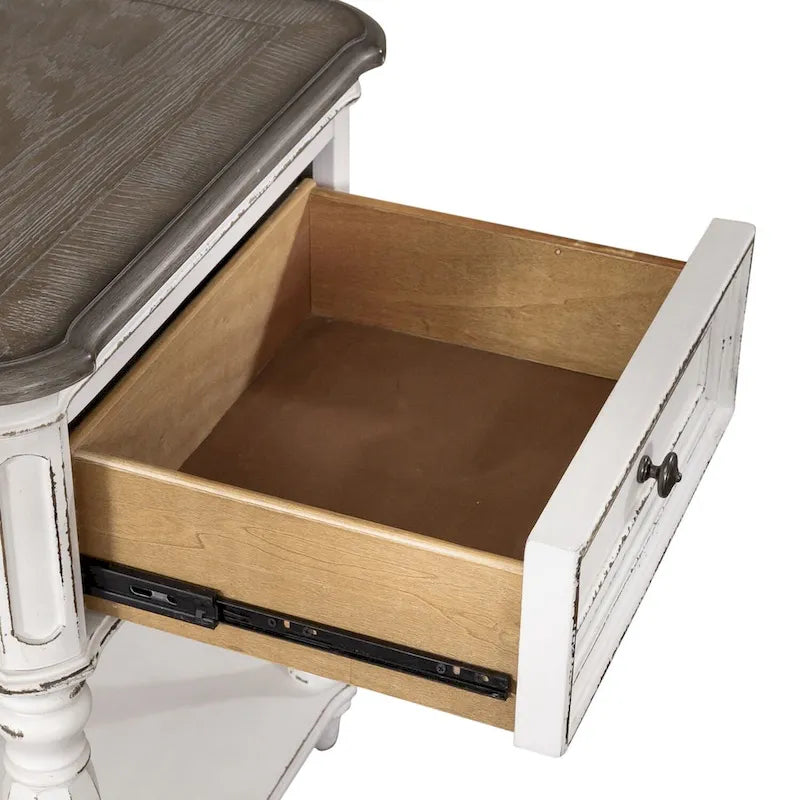 Table de nuit avec pieds blancs de style ancien